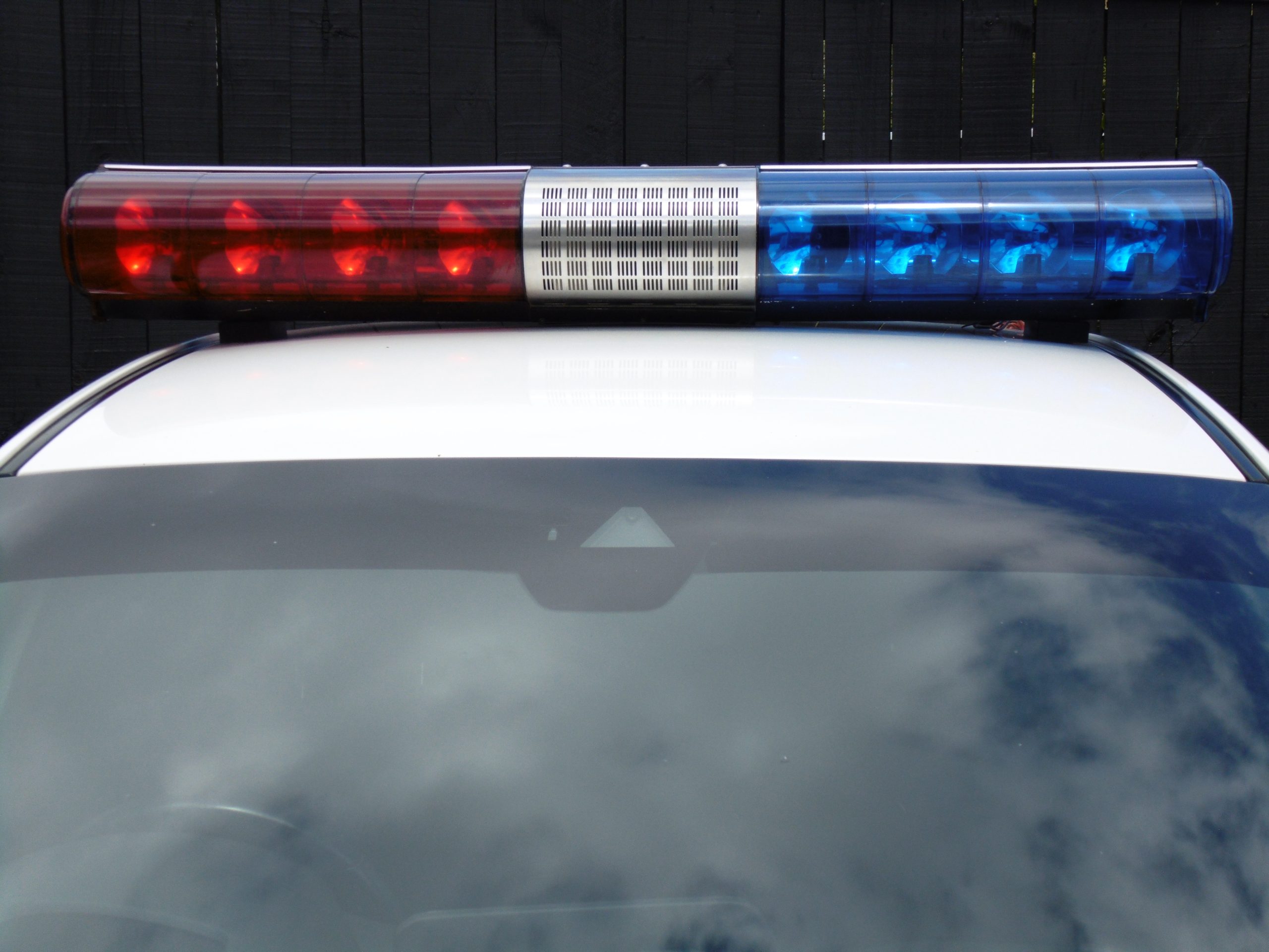 FEDERAL SIGNAL AERODYNIC RED/BLUE LIGHTBAR